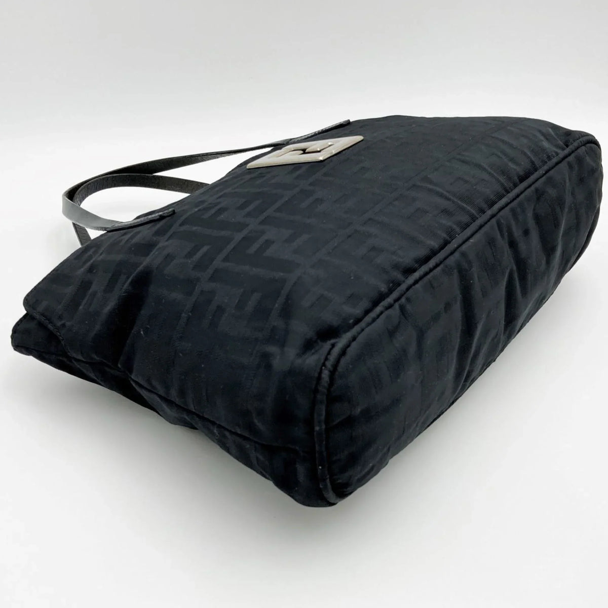 Pre-Owned FENDI Zucca pattern tote bag handbag black nylon canvas ladies 15786 (Good)
